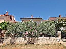 Apartment 909