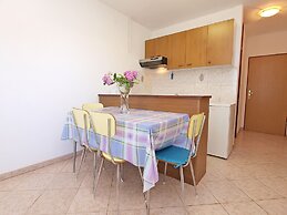 Apartment 909