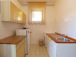 Apartment 911