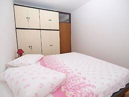 Apartment 914