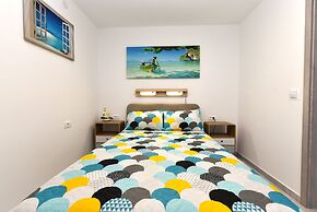 Apartment 925