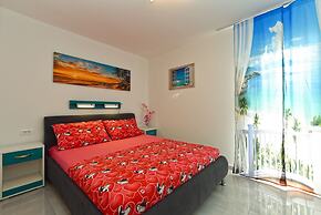 Apartment 925