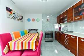 Apartment 925