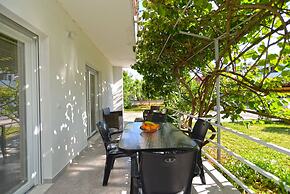 Apartment 925