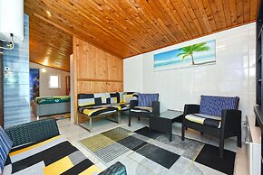 Apartment 925