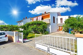 Apartment 925