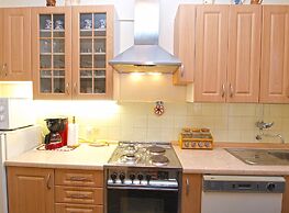 Apartment 933