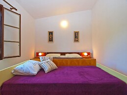 Apartment 950