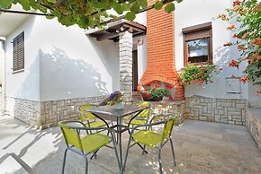 Apartment 959