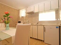 Apartment 959