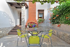 Apartment 959