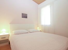 Apartment 959