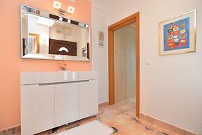 Apartment 959