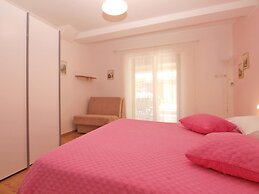 Apartment 959