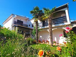 Apartment 959