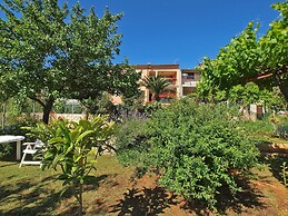 Apartment 979