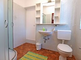 Apartment 990