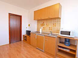 Apartment 990