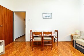 Apartment 1001