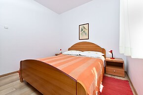 Apartment 1001