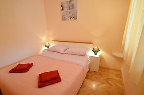 Apartment 1045