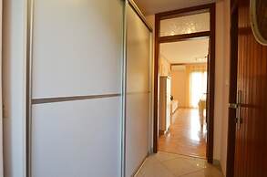 Apartment 1045