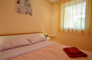 Apartment 1045