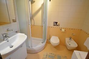Apartment 1045