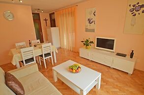 Apartment 1045