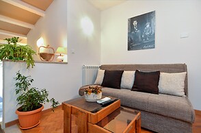 Apartment 1049