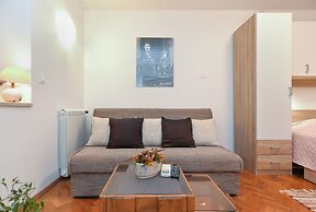 Apartment 1049