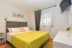 Apartment 1064