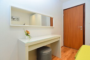Apartment 1064