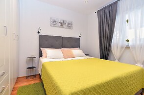 Apartment 1064