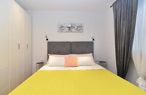 Apartment 1064