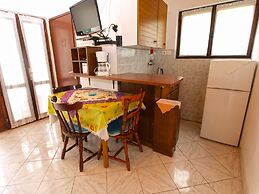 Apartment 1057