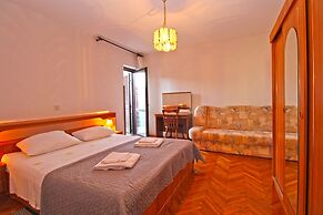 Apartment 1057