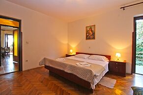 Apartment 1057