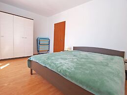 Apartment 1077