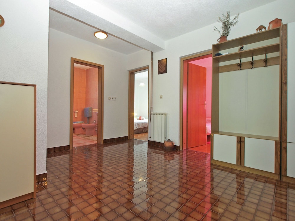 Apartment 1079