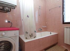 Apartment 1079