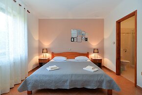 Apartment 1089