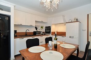 Apartment 1089