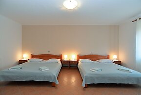 Apartment 1089