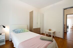 Apartment 1092