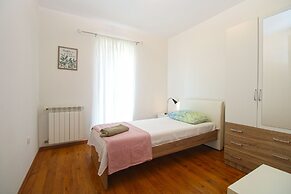 Apartment 1092