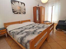 Apartment 1095