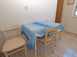 Apartment 1095