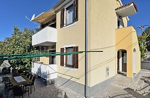 Apartment 1096
