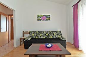 Apartment 1096